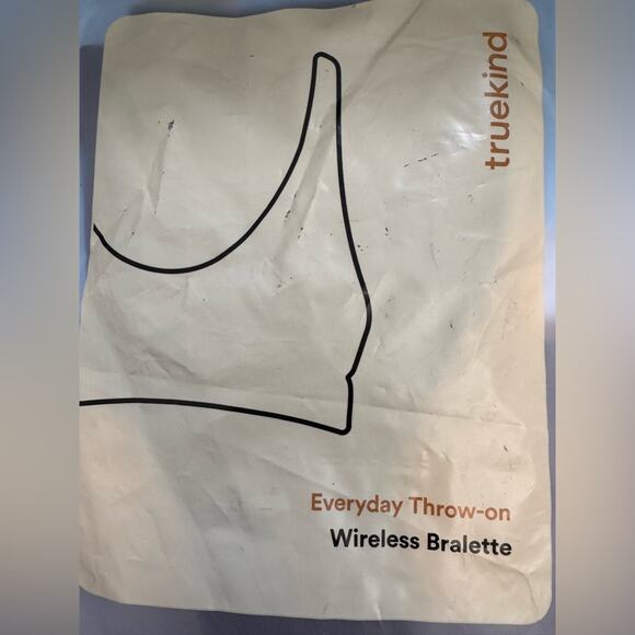 TRUEKIND Wireless Hookless Pullover Wide Strap Bralette - Size S BLACK - Picture 5 of 5